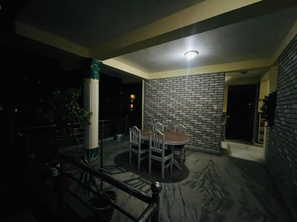 Hotel Old Durbar Pokhara Dış mekan fotoğraf